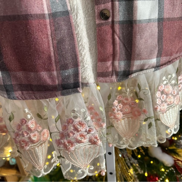 Juniors Glamor Flannel with Embroidered Lace Mesh - Picture 2 of 4